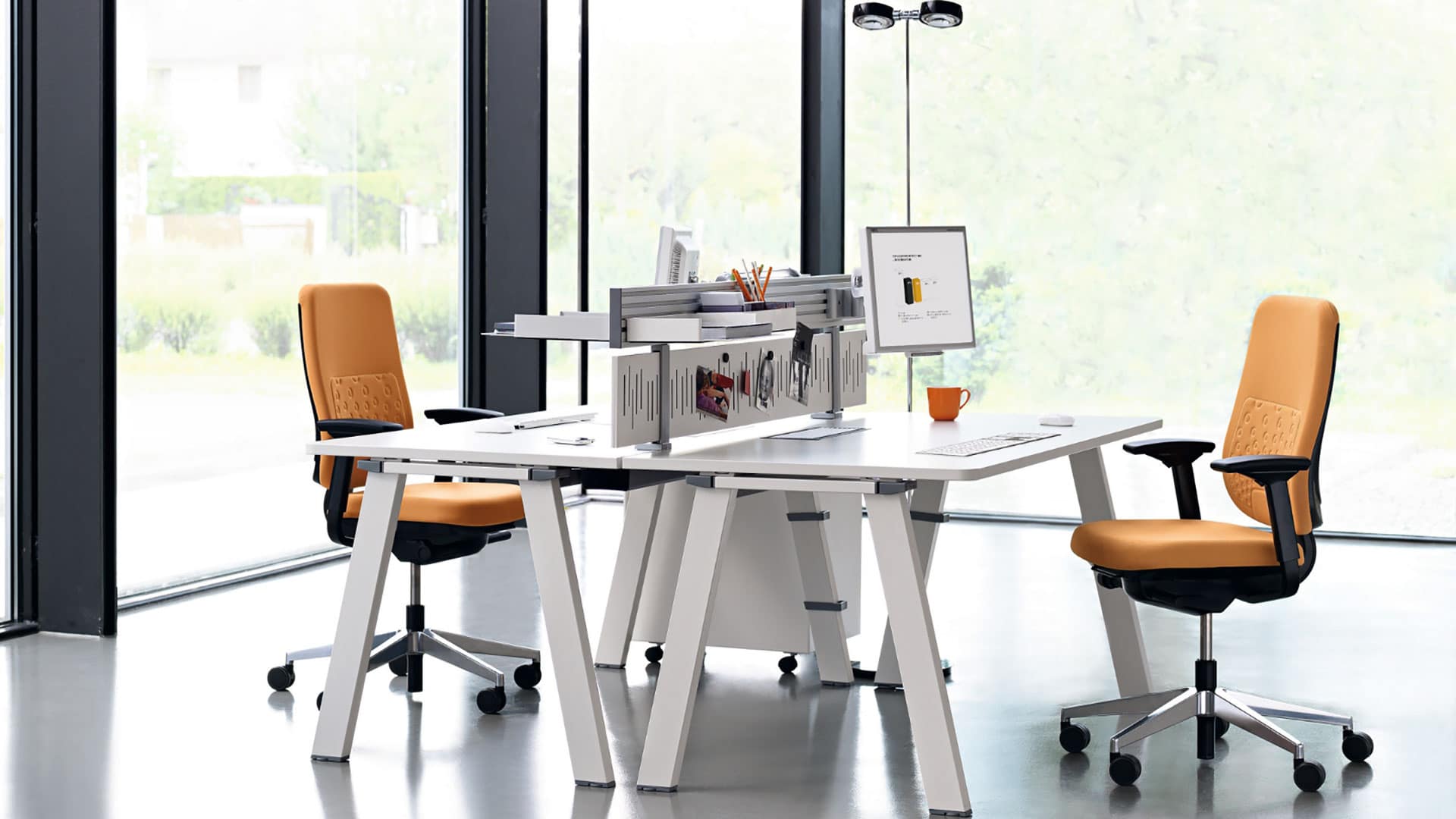 table-bureau-fusion-atrium-2