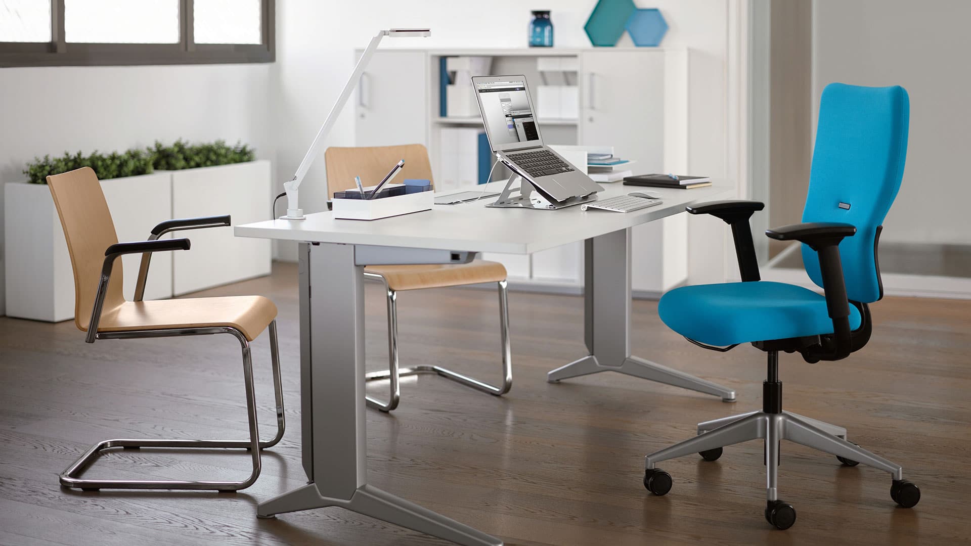table-bureau-fusion-atrium-4